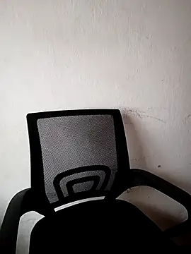 Mia-Glow online show from 04.27.26