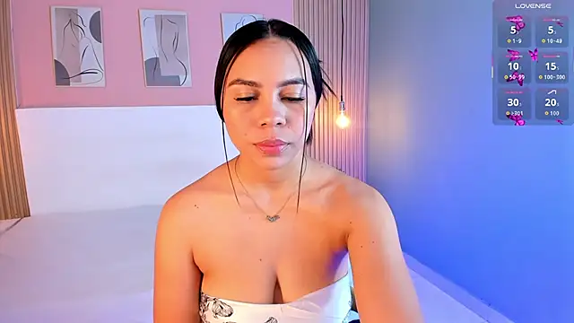 Snapshot of candy_lux30 chatting on 09.14.25 candy lux30 online show from 09.14.25