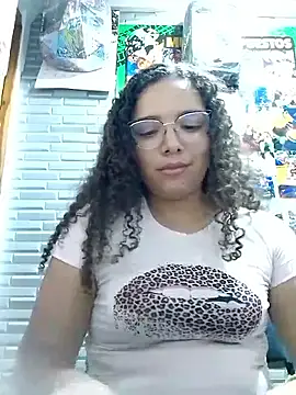 Liana 23 online show from 10.17.25