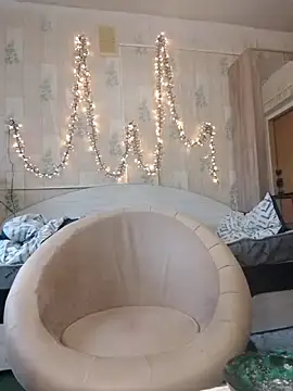 Tupo070481 online show from 12.22.25