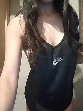 Snapshot of marii3910 chatting on 09.19.25 marii3910 online show from 09.19.25