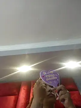 VictoriaFerro online show from 12.18.25