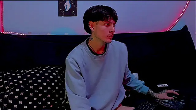 Dioniso guy8 online show from 04.15.26