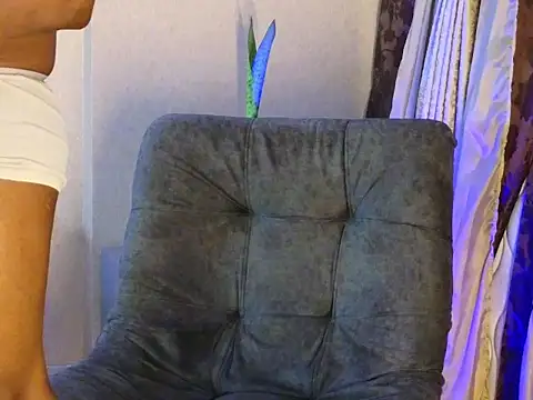 BenjaminCol  online show from 10.13.25