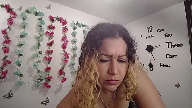 Skarleth Diaz online show from 09.21.25