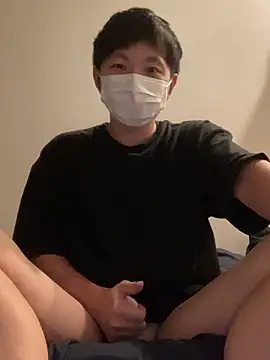 Snapshot of ta_ku16 chatting on 09.15.25 ta ku16 online show from 09.15.25