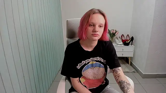 Snapshot of Elieiza_xo chatting on 09.19.25 Elieiza xo online show from 09.19.25