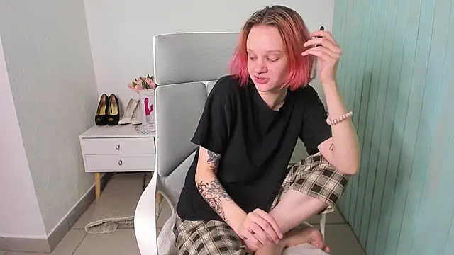 Snapshot of Elieiza_xo chatting on 09.26.25 Elieiza xo online show from 09.26.25