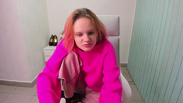 Snapshot of Elieiza_xo chatting on 10.02.25 Elieiza xo online show from 10.02.25