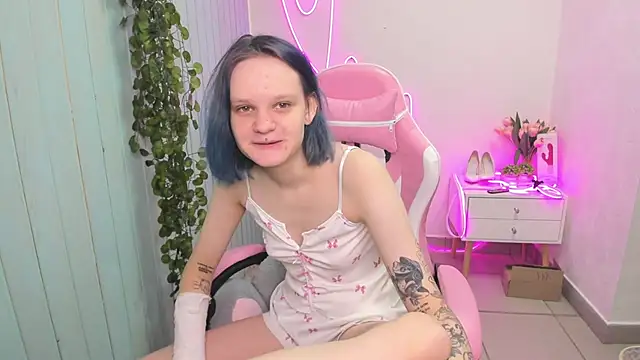 Snapshot of Elieiza_xo chatting on 11.09.25 Elieiza xo online show from 11.09.25