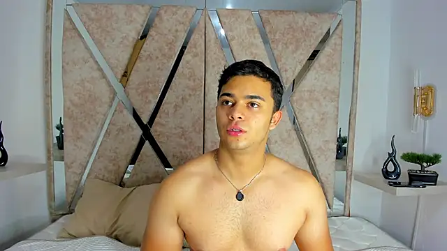 Snapshot of jayd_muscle chatting on 10.29.25 jayd muscle online show from 10.29.25