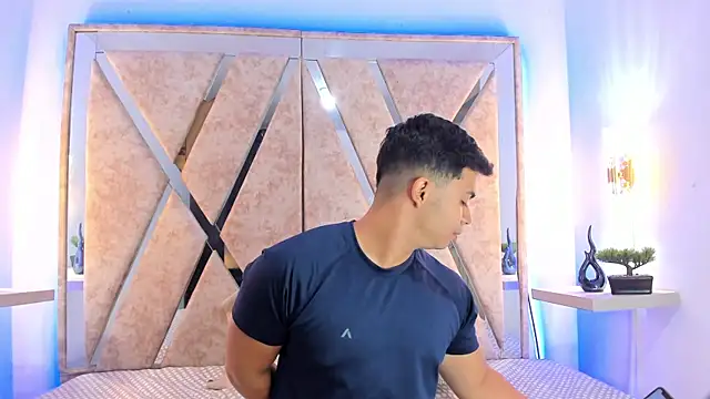 Snapshot of jayd_muscle chatting on 11.15.25 jayd muscle online show from 11.15.25