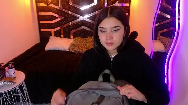 Snapshot of Natalie_loffreda chatting on 03.12.26 Natalie loffreda online show from 03.12.26