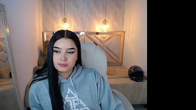 Snapshot of Natalie_loffreda chatting on 03.19.26 Natalie loffreda online show from 03.19.26