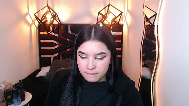 Snapshot of Natalie_loffreda chatting on 04.02.26 Natalie loffreda online show from 04.02.26