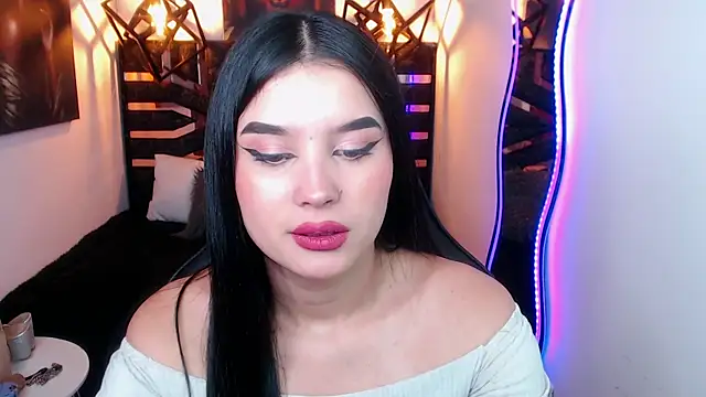 Snapshot of Natalie_loffreda chatting on 04.15.26 Natalie loffreda online show from 04.15.26