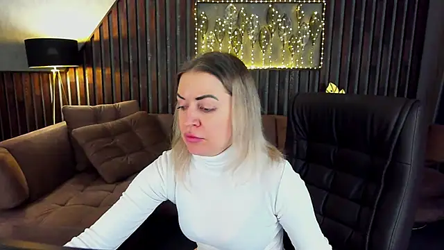 Anna Snows online show from 03.13.26