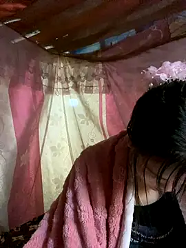 PhanHaa online show from 11.27.25