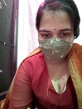 Snapshot of Riya_hot12 chatting on 11.08.25 Riya hot12 online show from 11.08.25