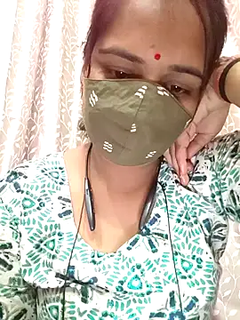 Snapshot of Riya_hot12 chatting on 11.16.25 Riya hot12 online show from 11.16.25