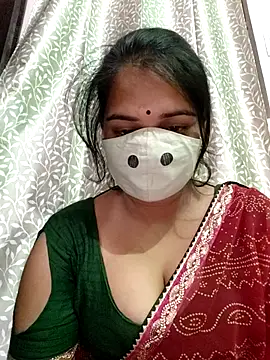 Snapshot of Riya_hot12 chatting on 11.17.25 Riya hot12 online show from 11.17.25