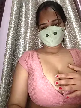 Snapshot of Riya_hot12 chatting on 11.22.25 Riya hot12 online show from 11.22.25