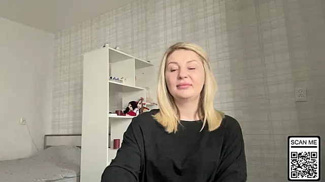 Blondie xoxoxo online show from 02.09.26