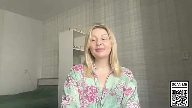 Blondie xoxoxo online show from 02.20.26