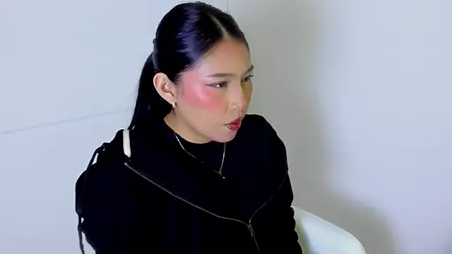 LICKY LOV online show from 12.03.25