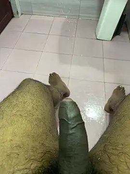 Snapshot of jeffboysl chatting on 10.04.25 jeffboysl online show from 10.04.25