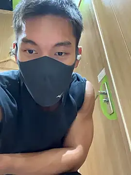 masucle216 online show from 10.23.25