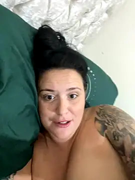 Snapshot of Charsworld chatting on 09.09.25 Charsworld online show from 09.09.25