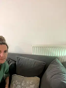 Snapshot of Charsworld chatting on 11.03.25 Charsworld online show from 11.03.25