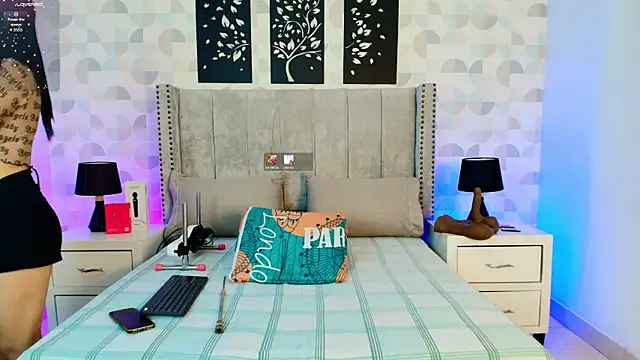 natasha moreno online show from 05.22.26