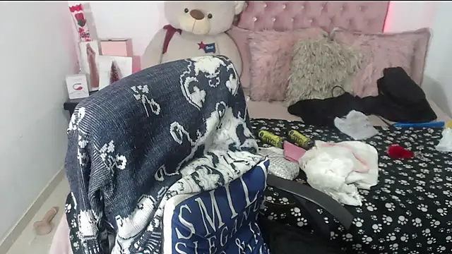 Snapshot of patty_squirt_ chatting on 09.28.25 patty squirt online show from 09.28.25