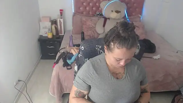 patty squirt  online show from 04.08.26