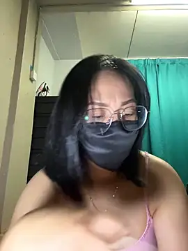 melyiaaa online show from 03.05.26