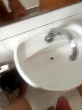 Snapshot of Ccffffjjik chatting on 11.12.25 Ccffffjjik online show from 11.12.25