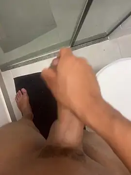 Snapshot of Ccffffjjik chatting on 11.13.25 Ccffffjjik online show from 11.13.25