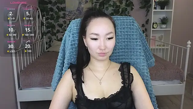 Snapshot of Mary_Driden chatting on 10.07.25 Mary Driden online show from 10.07.25