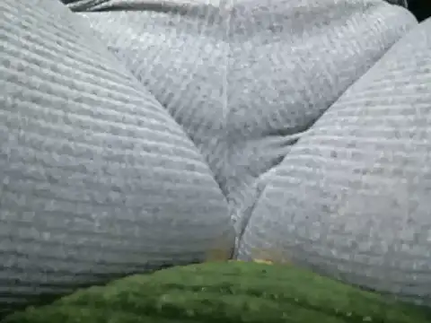 Snapshot of Darkplay_extreme chatting on 12.17.25 Darkplay extreme online show from 12.17.25