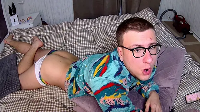 Snapshot of DennisGartmanB chatting on 03.13.26 DennisGartmanB online show from 03.13.26