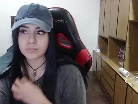 Snapshot of bluegoddessstoned chatting on 09.19.25 bluegoddessstoned online show from 09.19.25