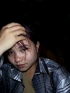 Snapshot of EllyBaby20 chatting on 11.08.25 EllyBaby20 online show from 11.08.25