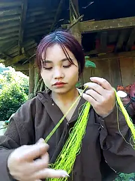 Snapshot of EllyBaby20 chatting on 11.25.25 EllyBaby20 online show from 11.25.25