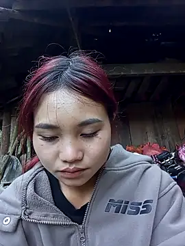 Snapshot of EllyBaby20 chatting on 11.28.25 EllyBaby20 online show from 11.28.25