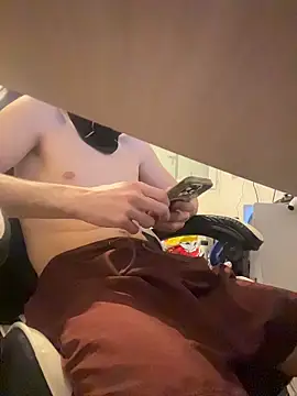 Snapshot of tok_lo24 chatting on 02.15.26 tok lo24 online show from 02.15.26