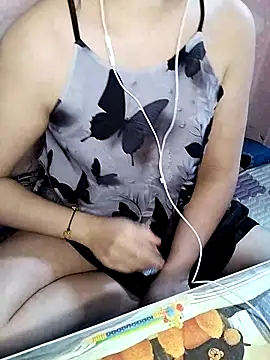 Snapshot of Kuncute chatting on 09.14.25 Kuncute online show from 09.14.25