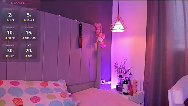 valeria rouse28 online show from 11.14.25