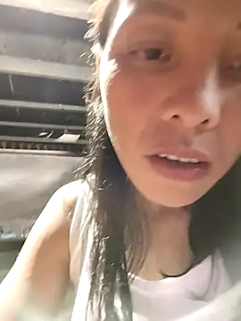 Snapshot of Sinejdk3 chatting on 10.04.25 Sinejdk3 online show from 10.04.25